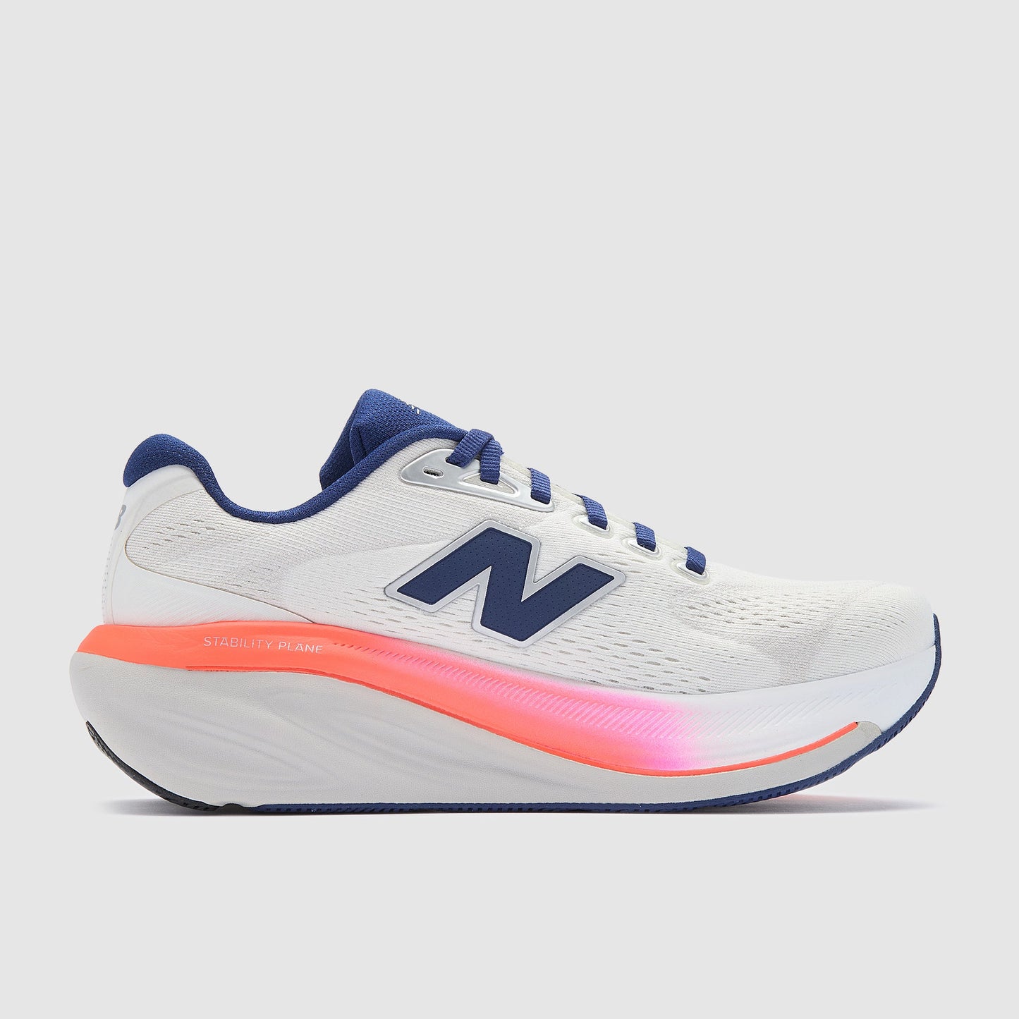 New Balance Womens 860 v15