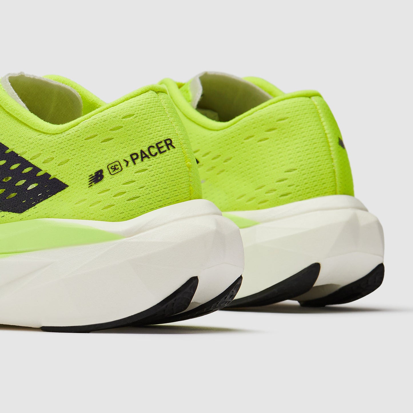 New Balance Womens FuelCell Pacer