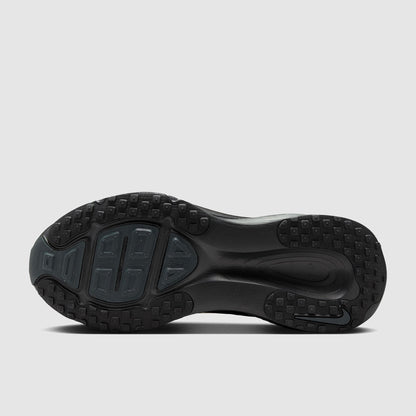 Nike Vomero 18