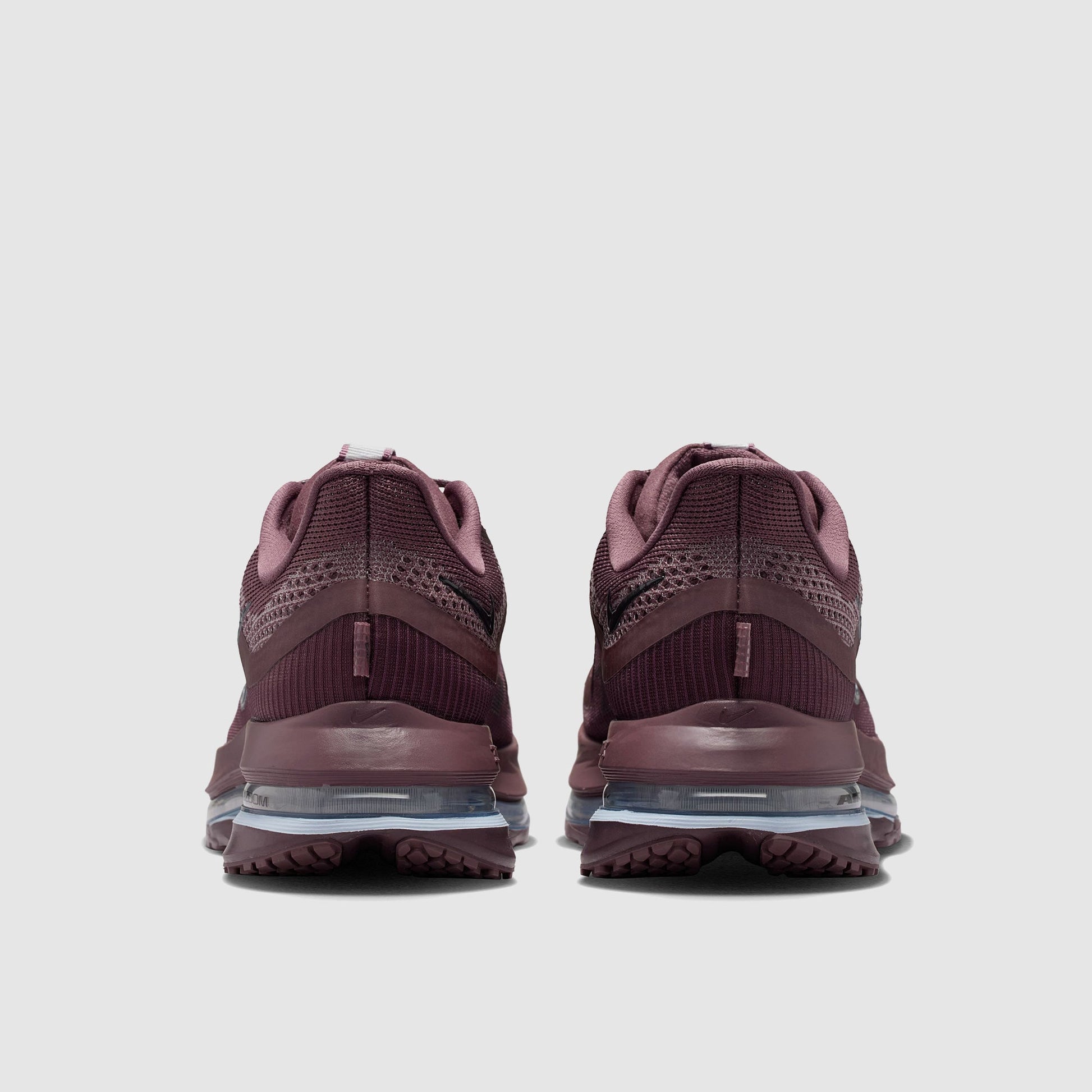 Nike Womens Pegasus Premium