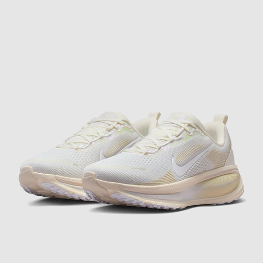 Nike Womens Vomero 18