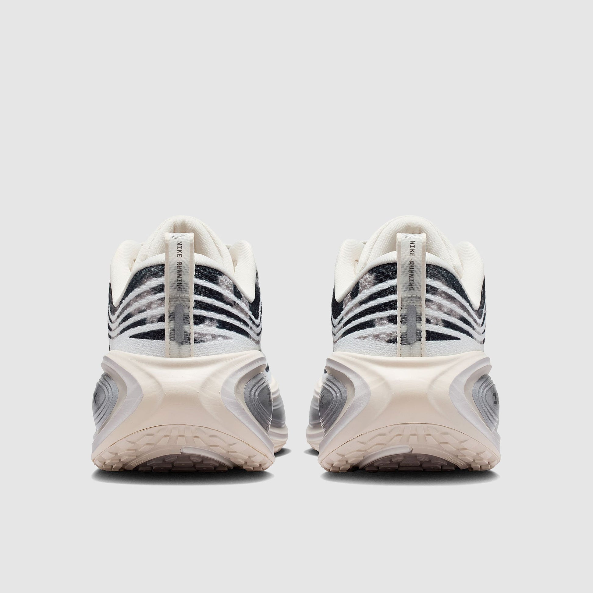 Nike Womens Vomero Plus