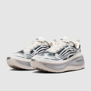 Nike Womens Vomero Plus