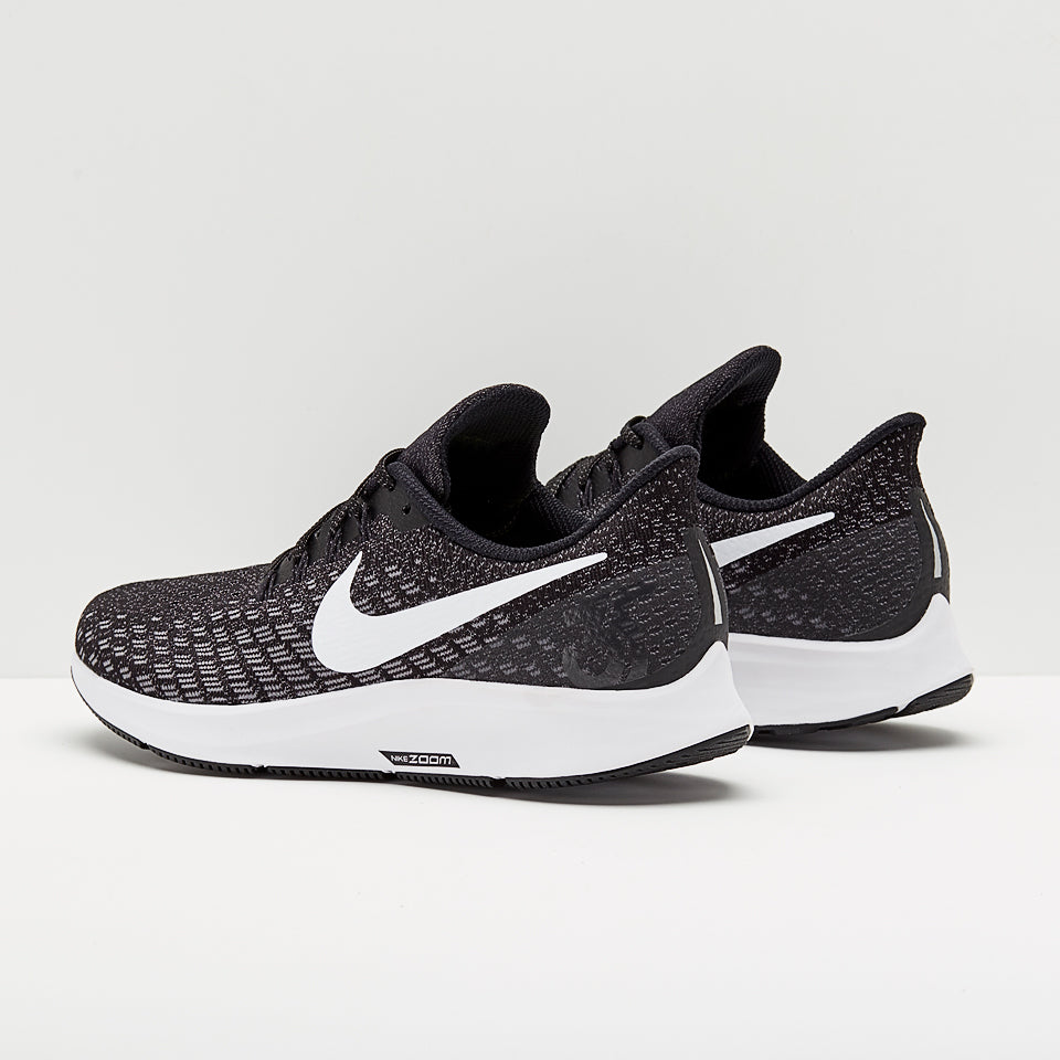 Nike Womens Pegasus 35