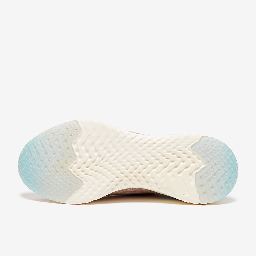 Nike Womens Epic React Flyknit 2