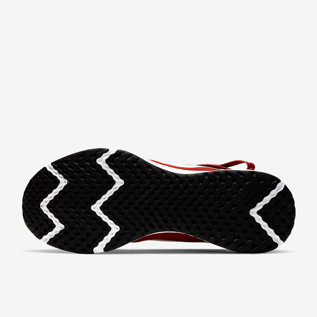 Nike Revolution 5 Flyease