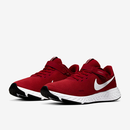 Nike Revolution 5 Flyease