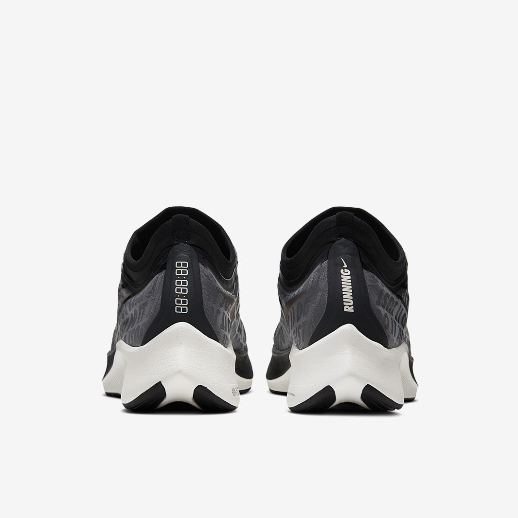 Nike Womens Zoom Fly 3
