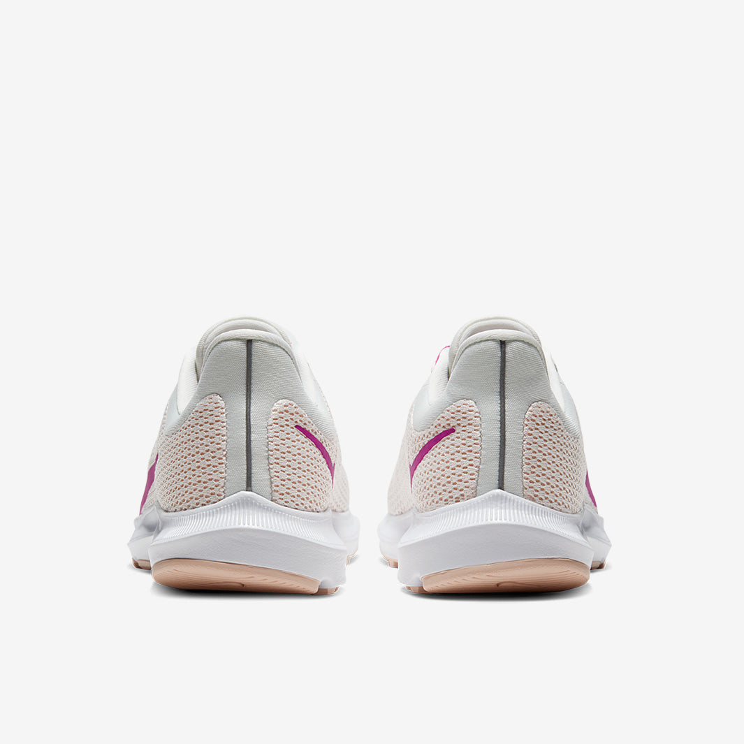 Nike Womens Quest 2