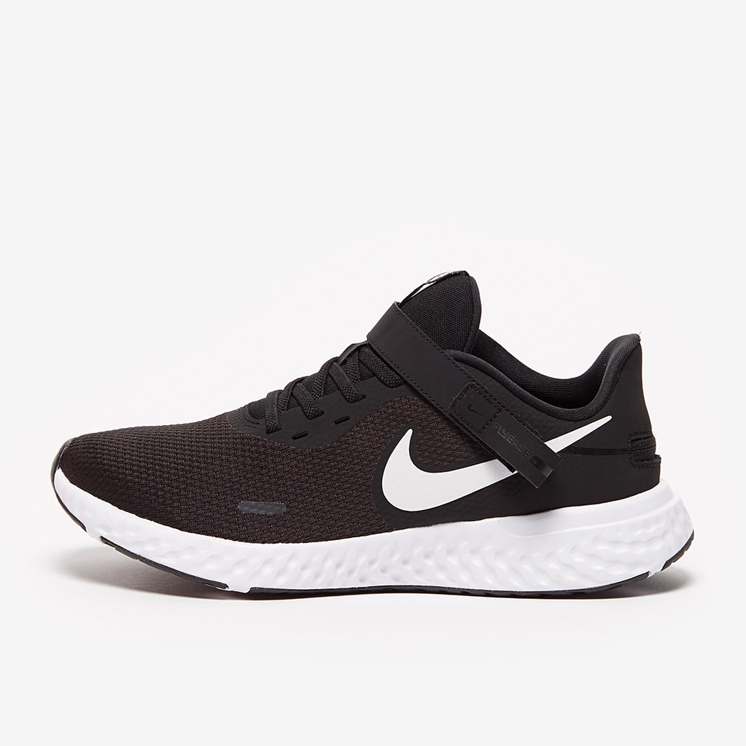 Nike Revolution 5 Flyease