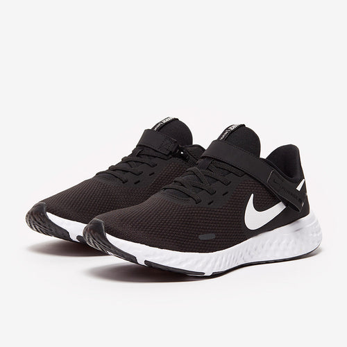Nike Revolution 5 Flyease