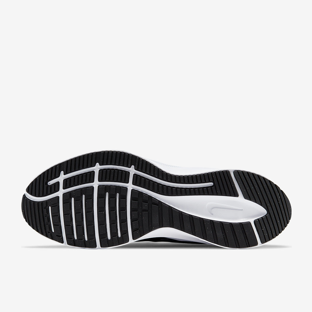 Nike Quest 3 Shield