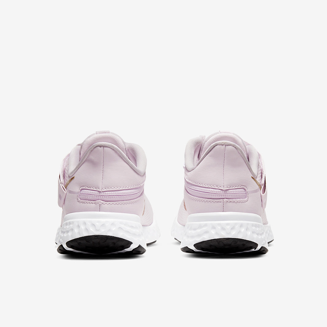 Nike Womens Revolution 5 Flyease