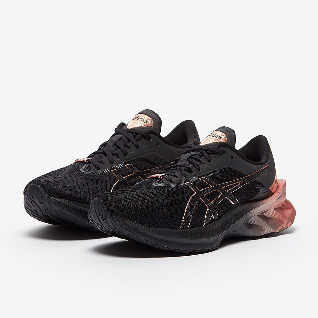 ASICS Womens Novablast Platinum