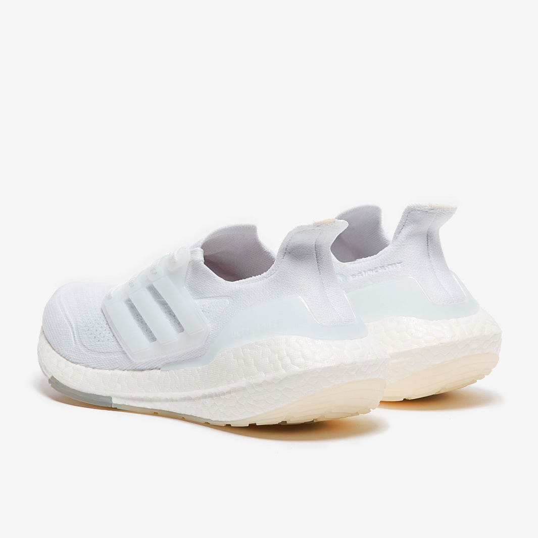 adidas Ultraboost 21