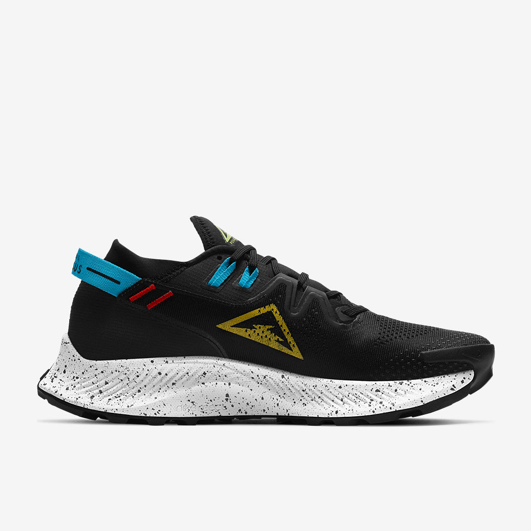 Nike Pegasus Trail 2 - Black/Dark Sulfur-Off Noir