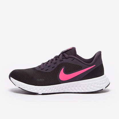 Nike Womens Revolution 5