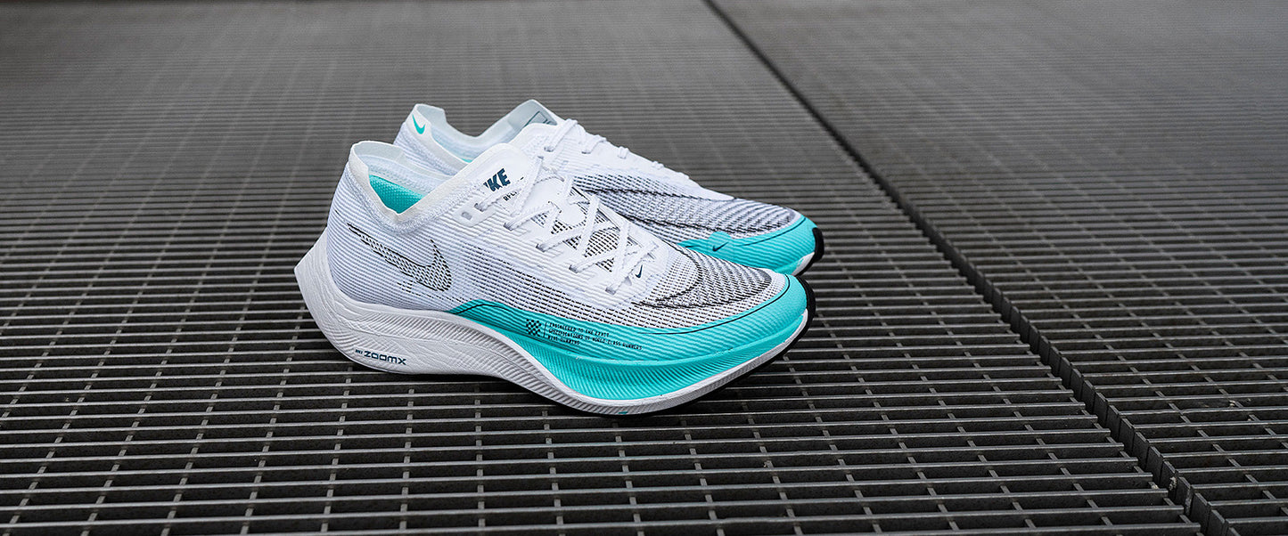 Nike Womens ZoomX Vaporfly Next Percent 2 - White/Black-Aurora Green