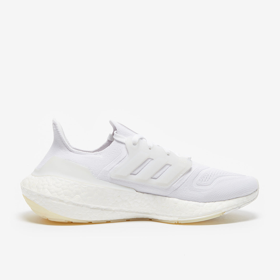 adidas Ultraboost 22