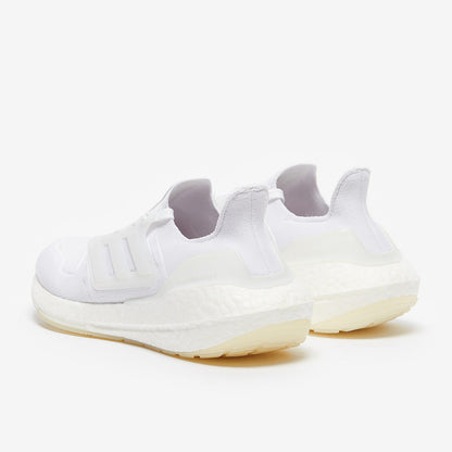 adidas Ultraboost 22