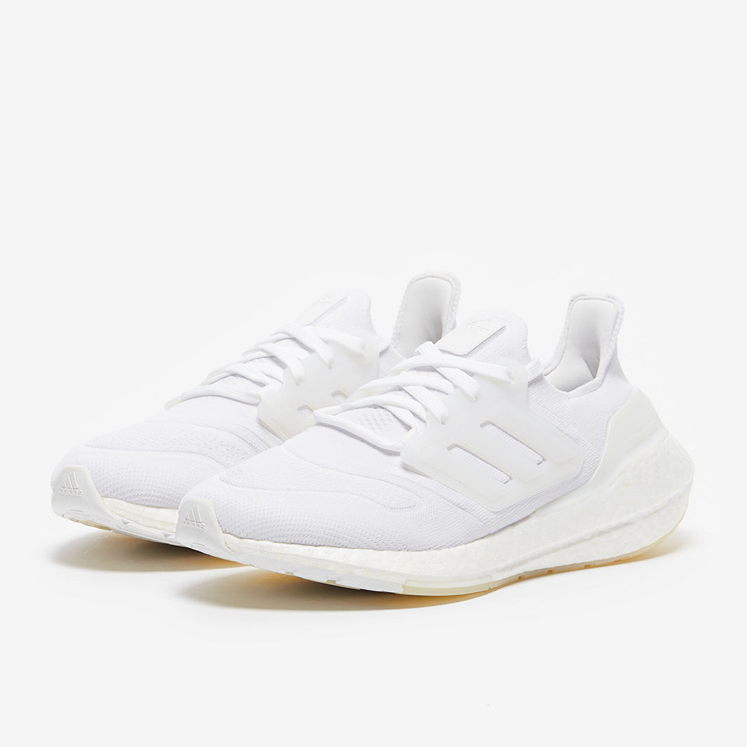 adidas Ultraboost 22