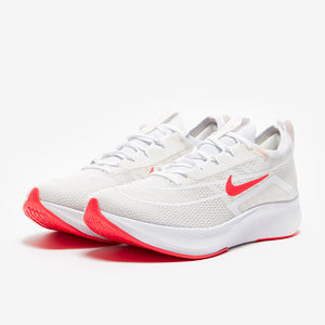 Nike Zoom Fly 4