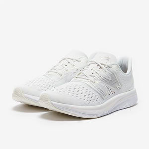 New Balance Super Comp Pacer