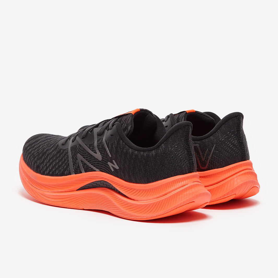 New Balance Fuel Cell Propel V4
