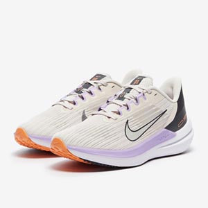 Nike Womens Air Winflo 9 - Lt Orewood Brn/White-Off Noir