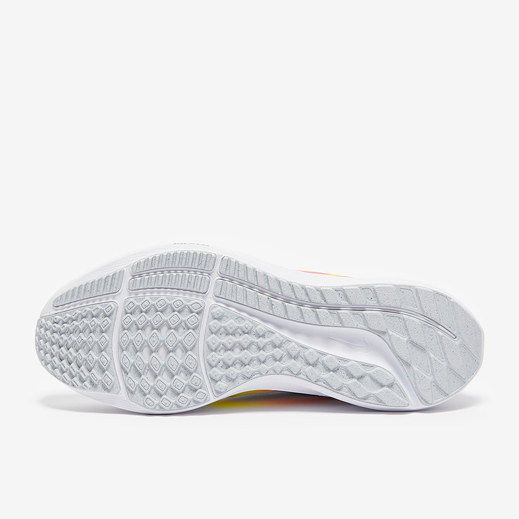 Nike Womens Pegasus 40 - White/Picante Red-Blue Tint