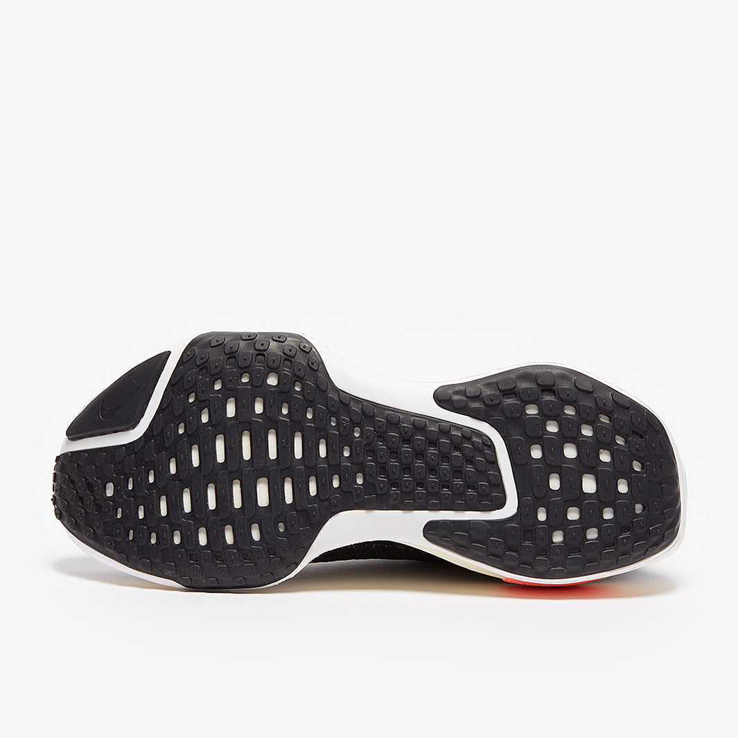 Nike Invincible Run FlyKnit 3 - Black/White-Dark Grey