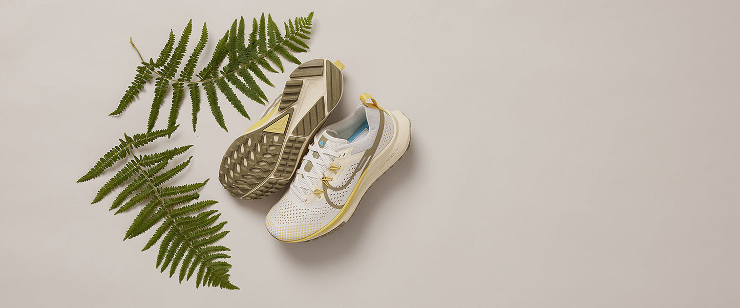 Nike Womens React Pegasus Trail 4 - Phantom/Neutral Olive