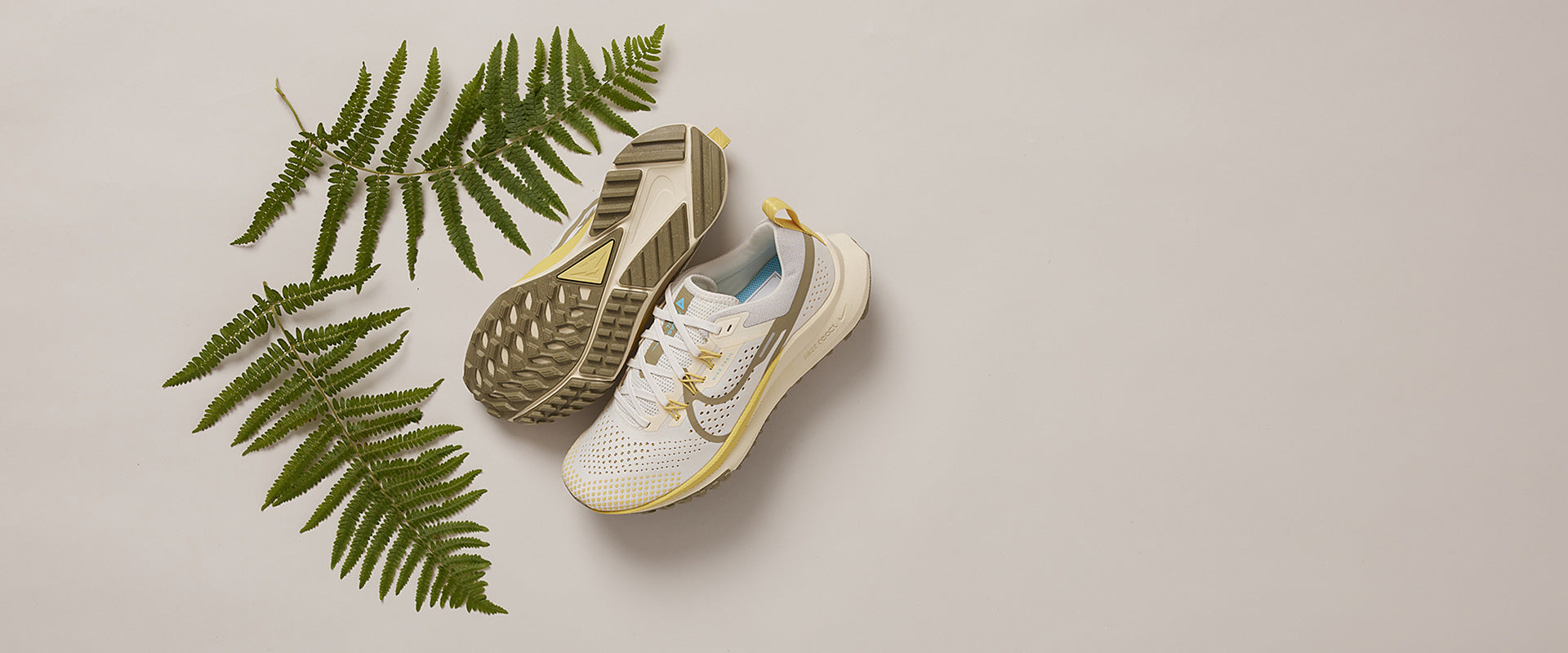 Nike Womens React Pegasus Trail 4 - Phantom/Neutral Olive