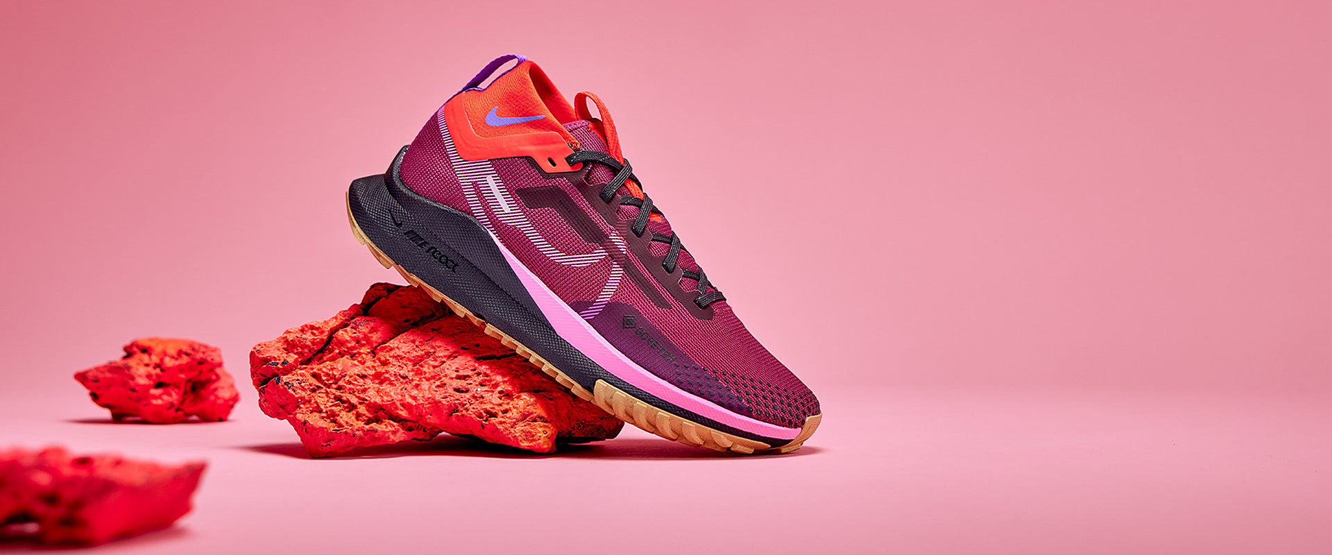 Nike Womens Pegasus Trail 4 GORE-TEX