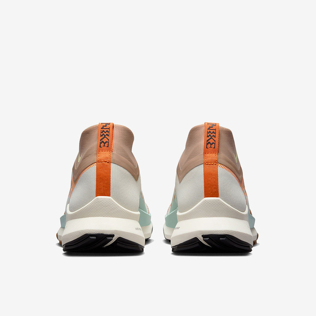 Nike Pegasus Trail 4 GORE-TEX - Pale Ivory/Bright Mandarin-Sail