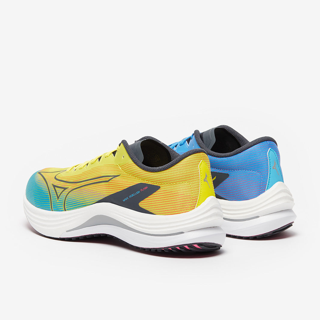 Mizuno Wave Rebellion Flash