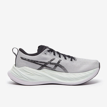 ASICS Superblast