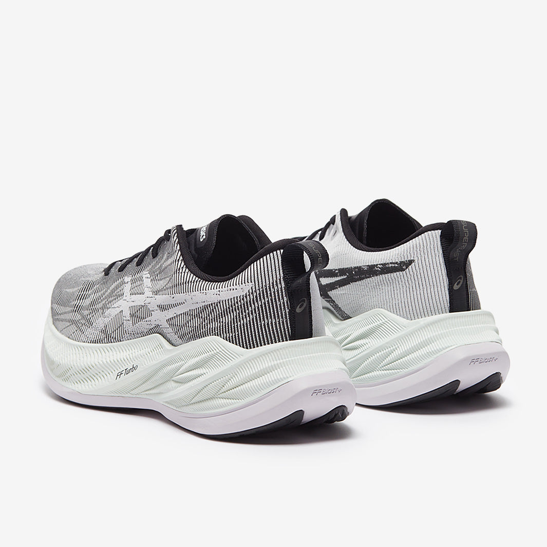 ASICS Superblast
