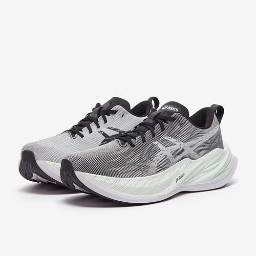 ASICS Superblast