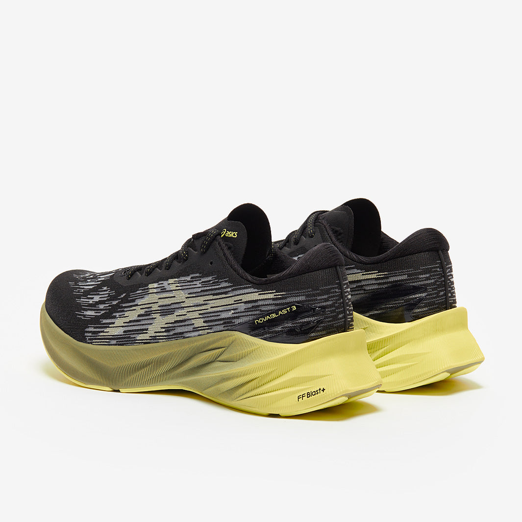 ASICS Novablast 3