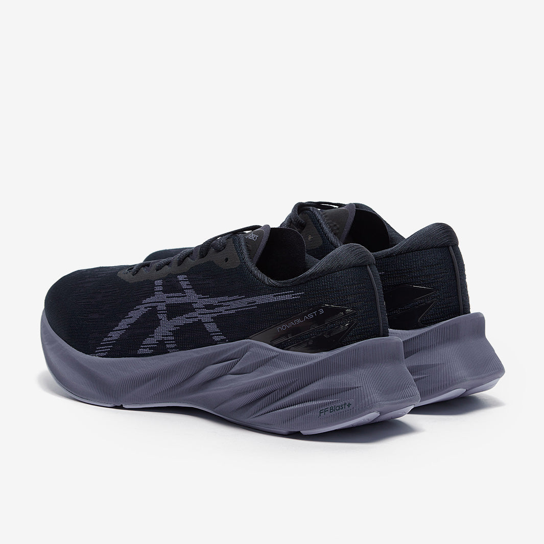 ASICS Novablast 3