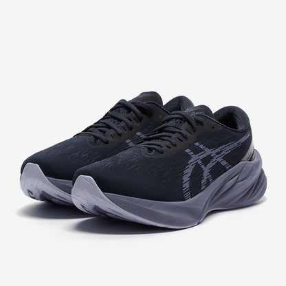 ASICS Novablast 3