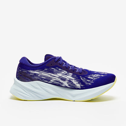 ASICS Womens Novablast 3