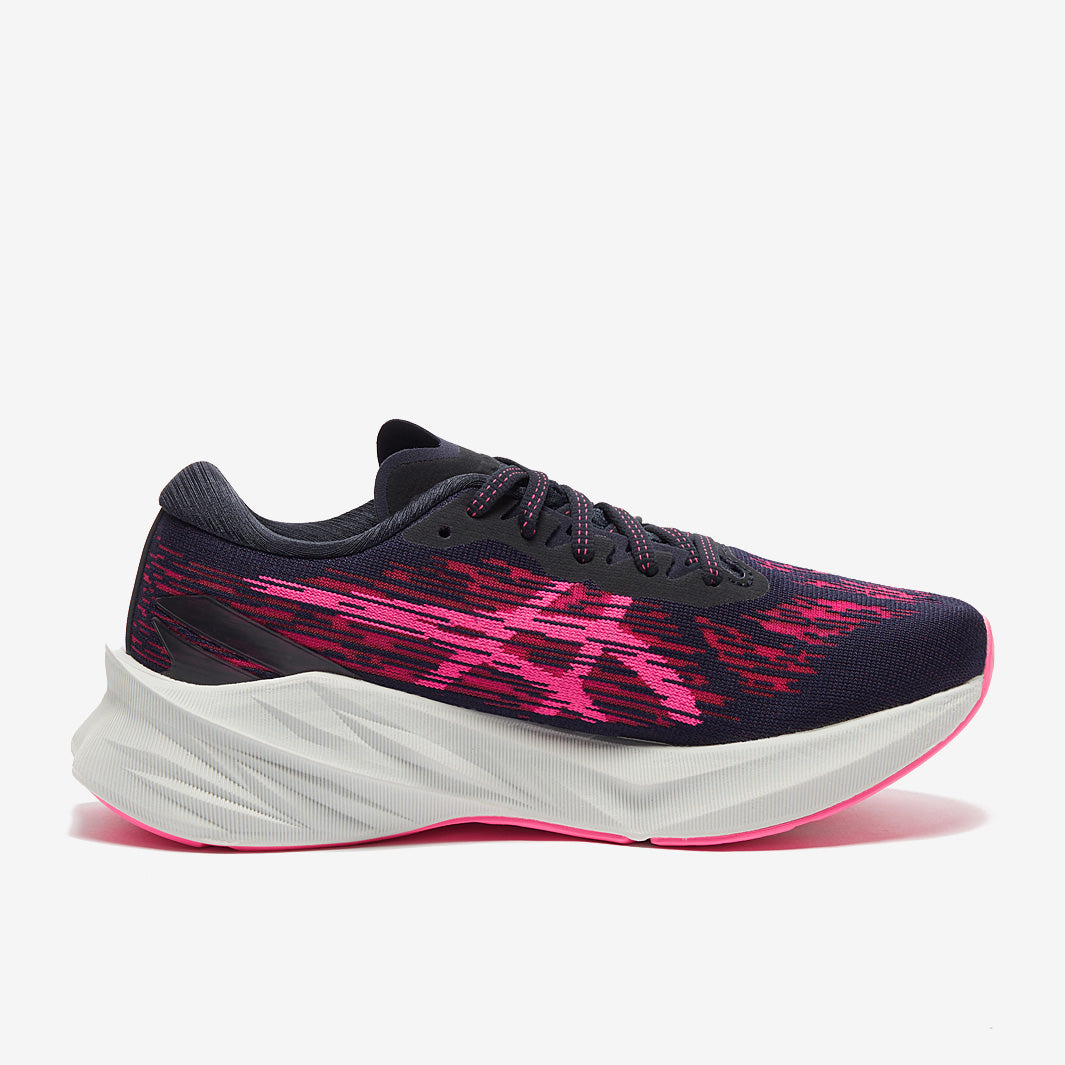 ASICS Womens Novablast 3