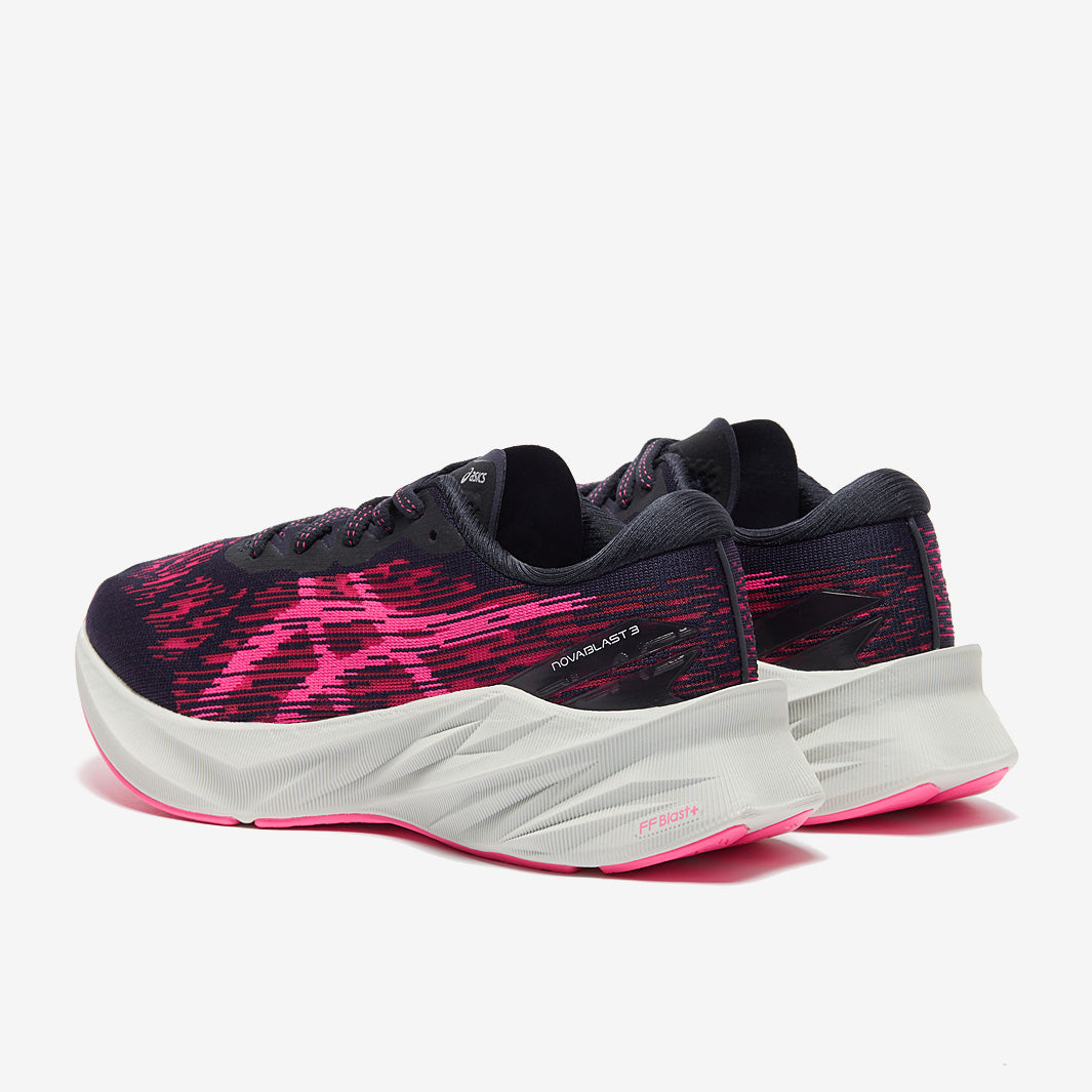 ASICS Womens Novablast 3