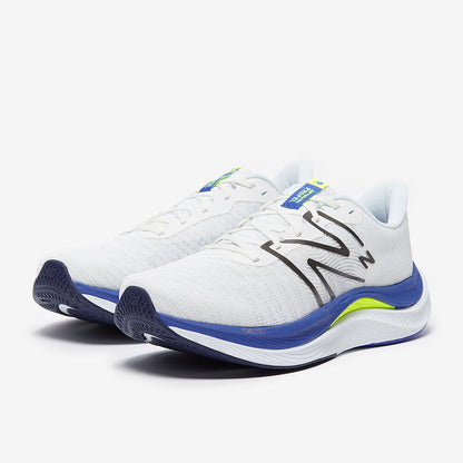 New Balance FuelCell Propel v4