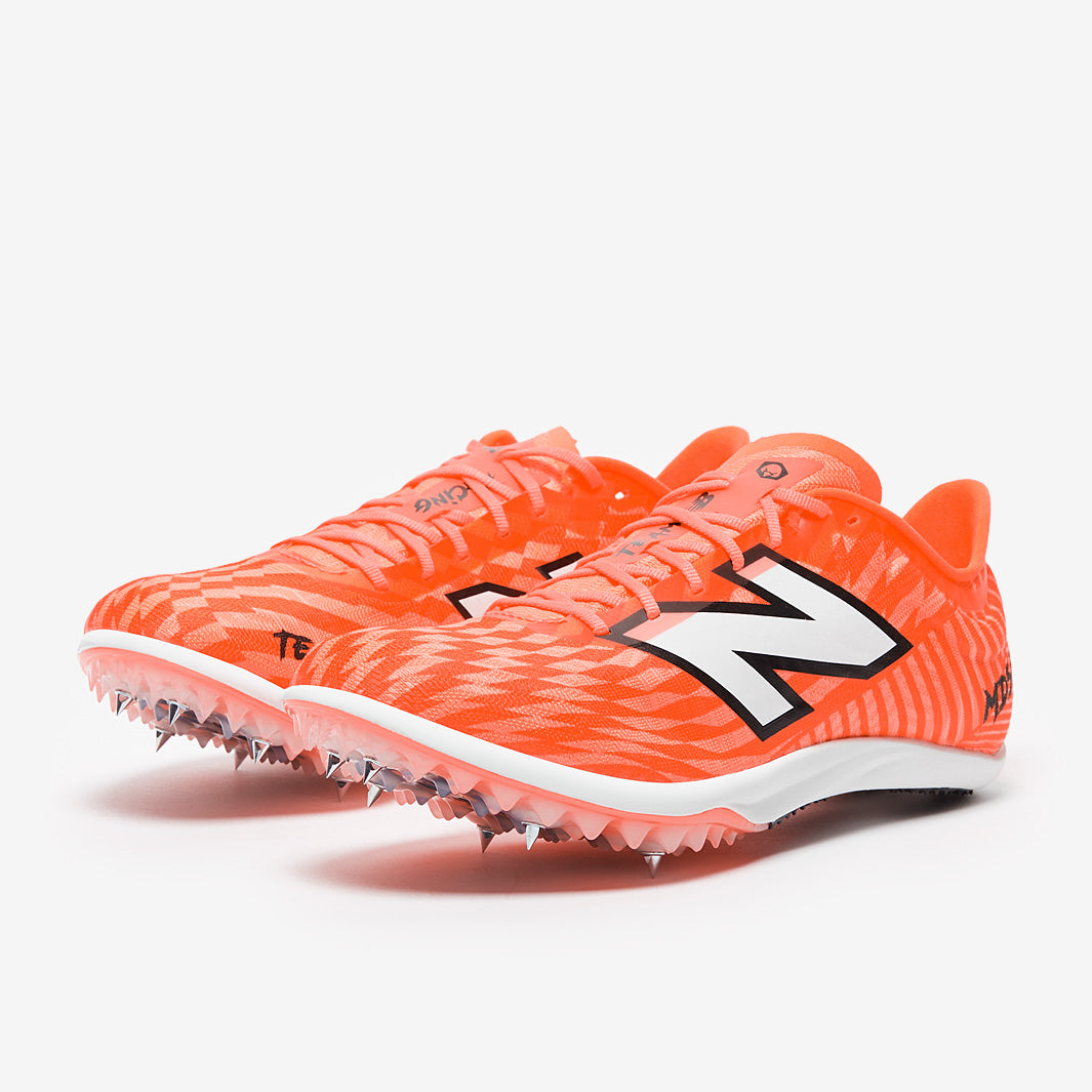New Balance FuelCell MD500 V9