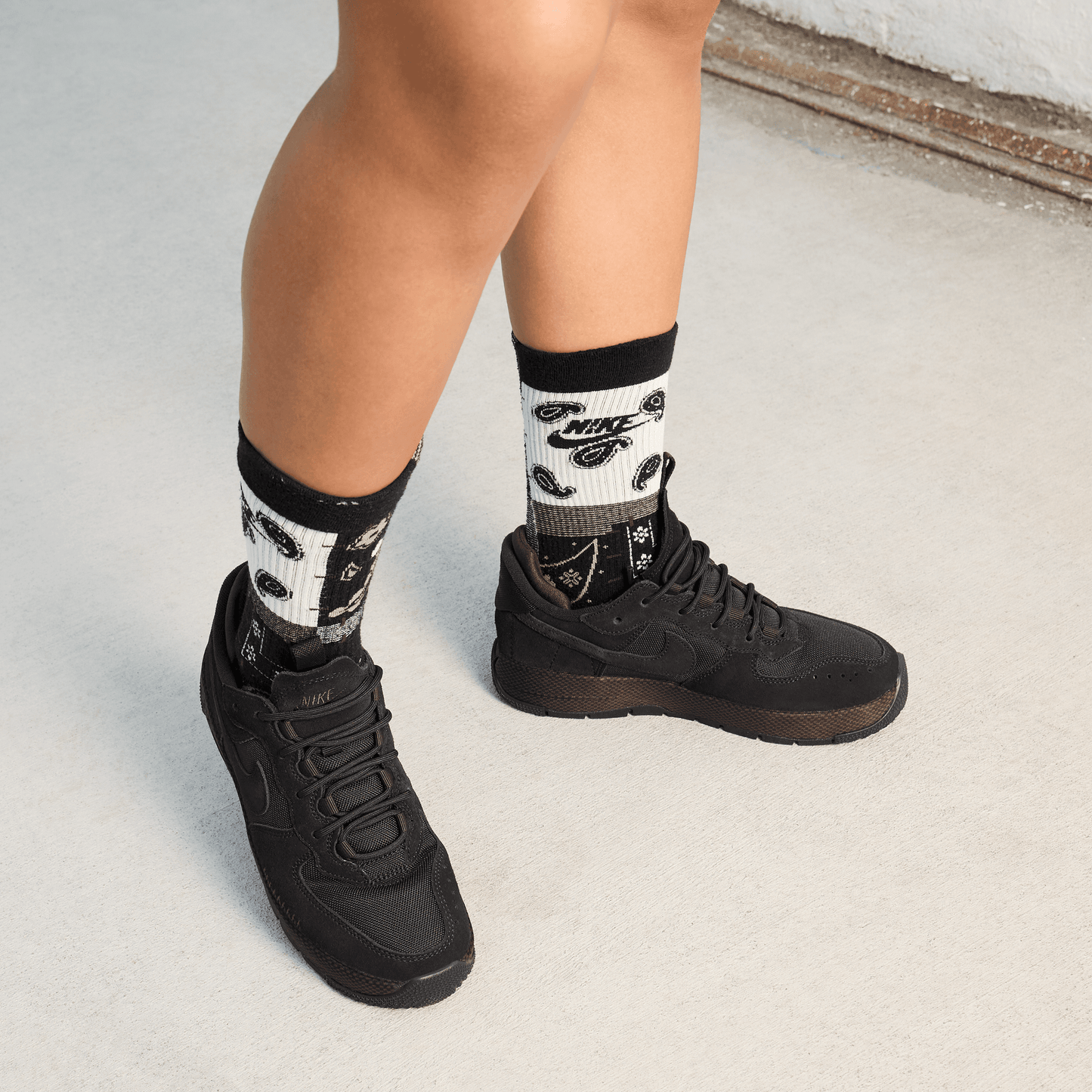 Women's Nike Air Force 1 Wild "Black Velvet Brown"