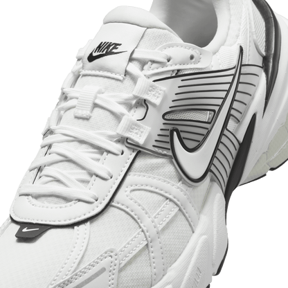 Women's Nike V2K Run "White Platinum Tint"
