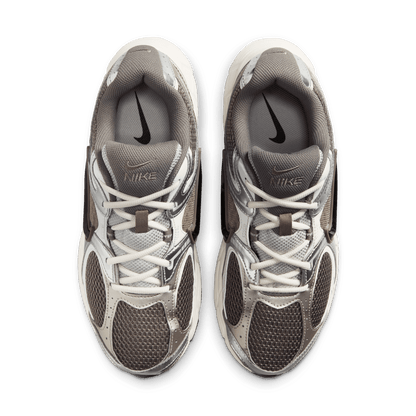 Men's Nike V5 RNR "Cave Stone"
